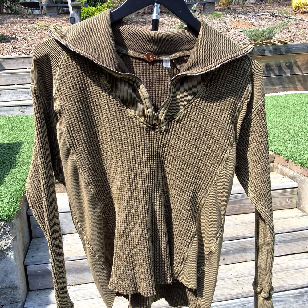 Olive Green Waffle Knit Thermal Top Raw Hem Zip Neck Long Sleeve Small